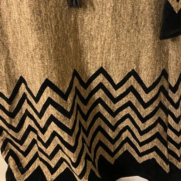 TACERA Women’s Brown Taupe Pullover Long Sleeves Attached Necklace Dress Medium. - Picture 7 of 8